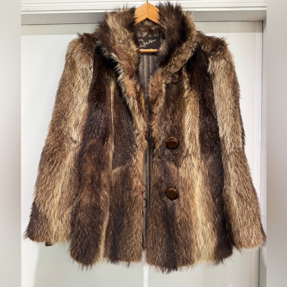 Gorgeous Vintage real fur raccoon jacket coat hip length soft fur excellent